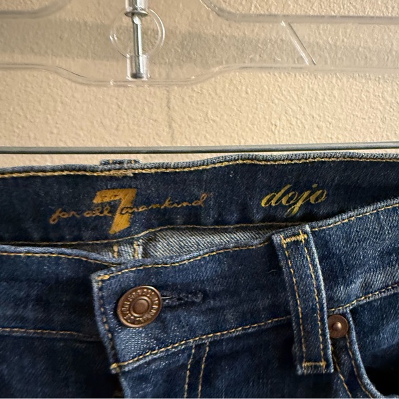 7 For All Mankind dojo Dark Blue Flare Jeans like new - Picture 3 of 5